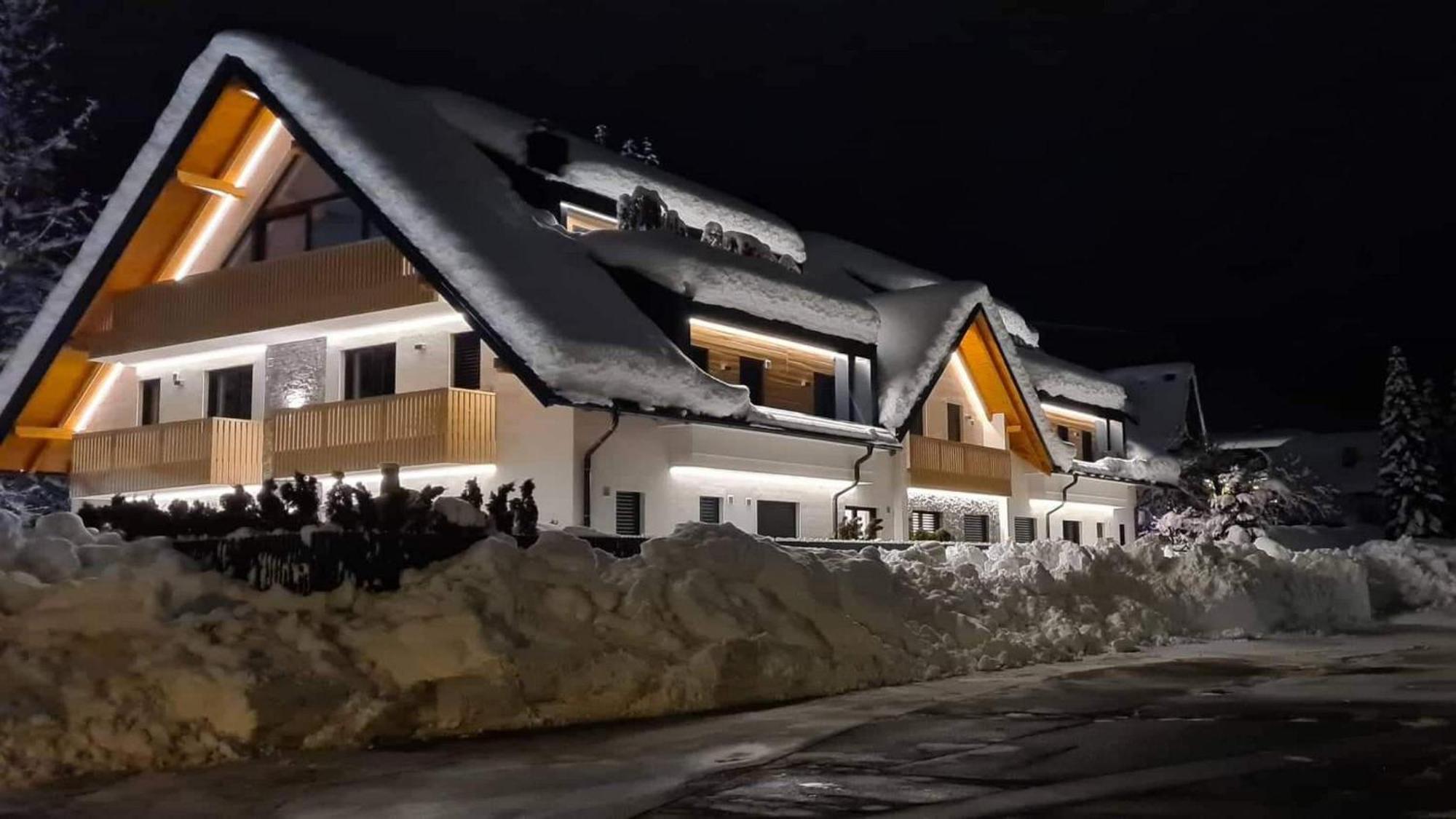 Mojca Jasna & Jelka * Kranjska Gora